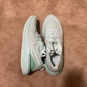 NIKE EPIC REACT FLYKNIT 2